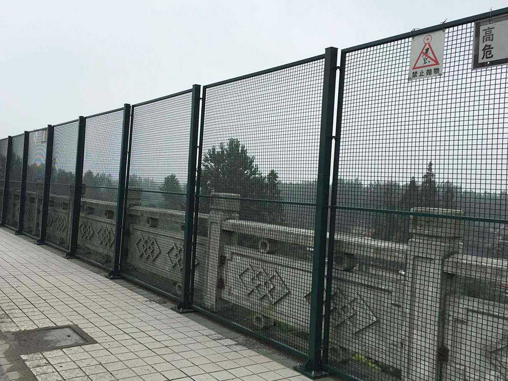 铁道护栏网多少钱